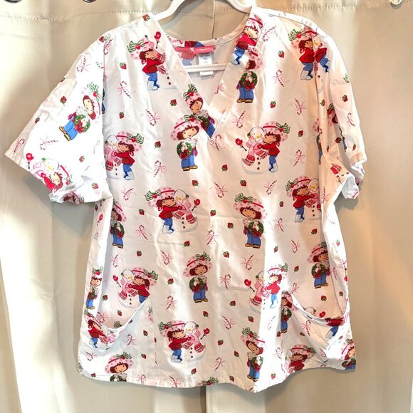 Vtg Strawberry Shortcake Womens Scrub Top 2XL Christmas Work Nurse Playful 19103 - Picture 1 of 9
